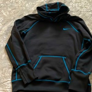 Boys Nike Thermal-Fit Hoodie sz L